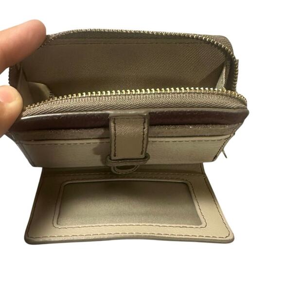 Fossil Wallet - Picture 6 of 7